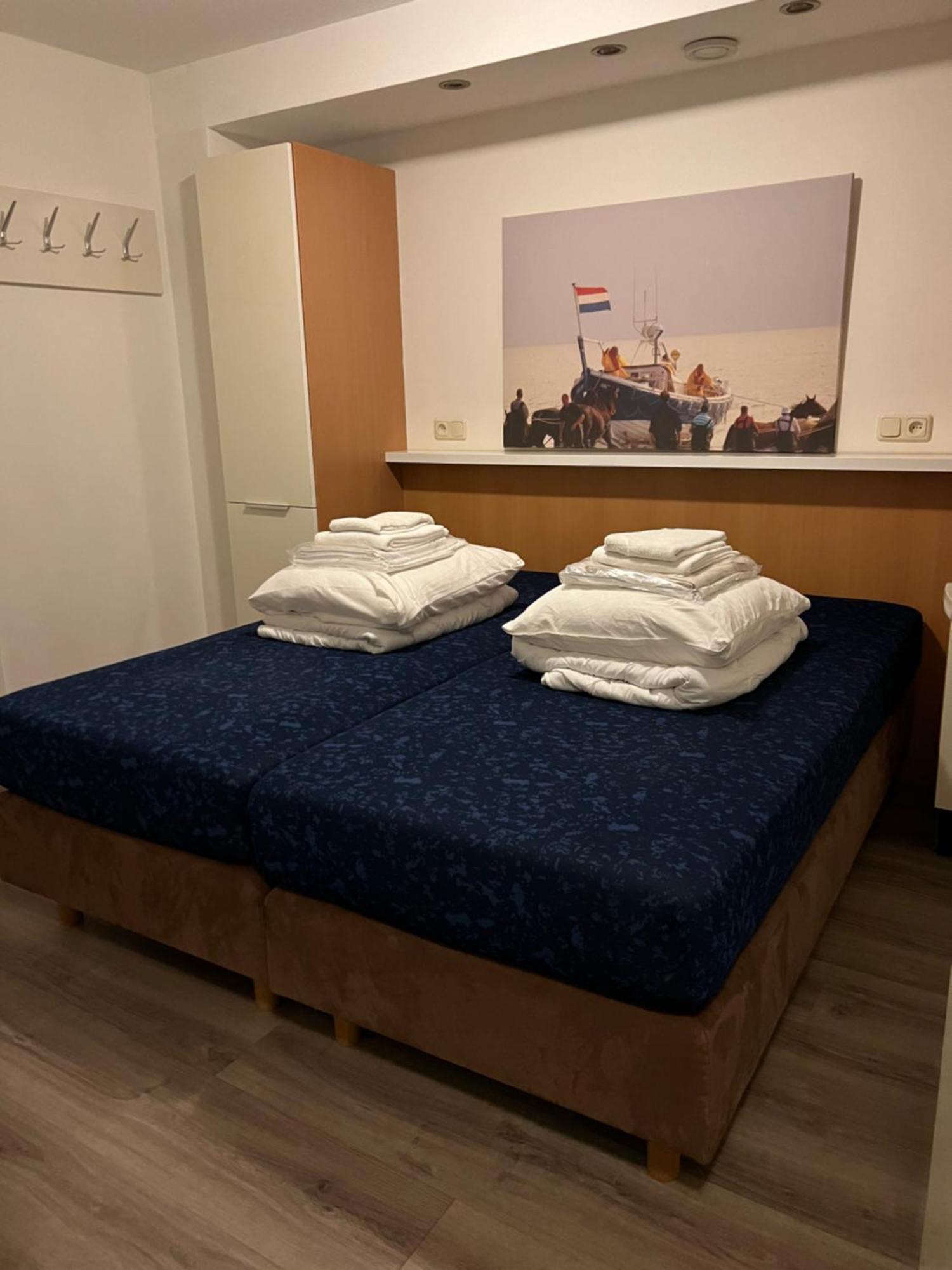 Appartement Noflik, Amelander Kaap ฮอลลุม ภายนอก รูปภาพ